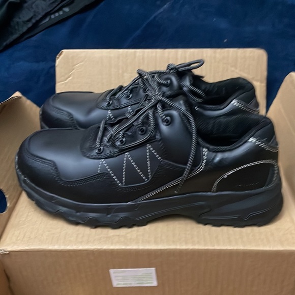 Black ace work boots fresh out the box never worn other to try on - Picture 3 of 7